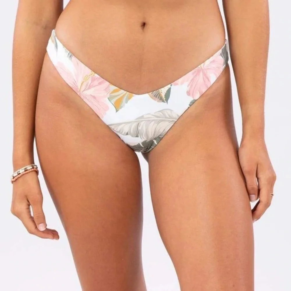 ☀️HURLEY☀️ QUICK DRY BRALETTE SURF TOP TROPIC COAST SKIMPY Reversible bikini